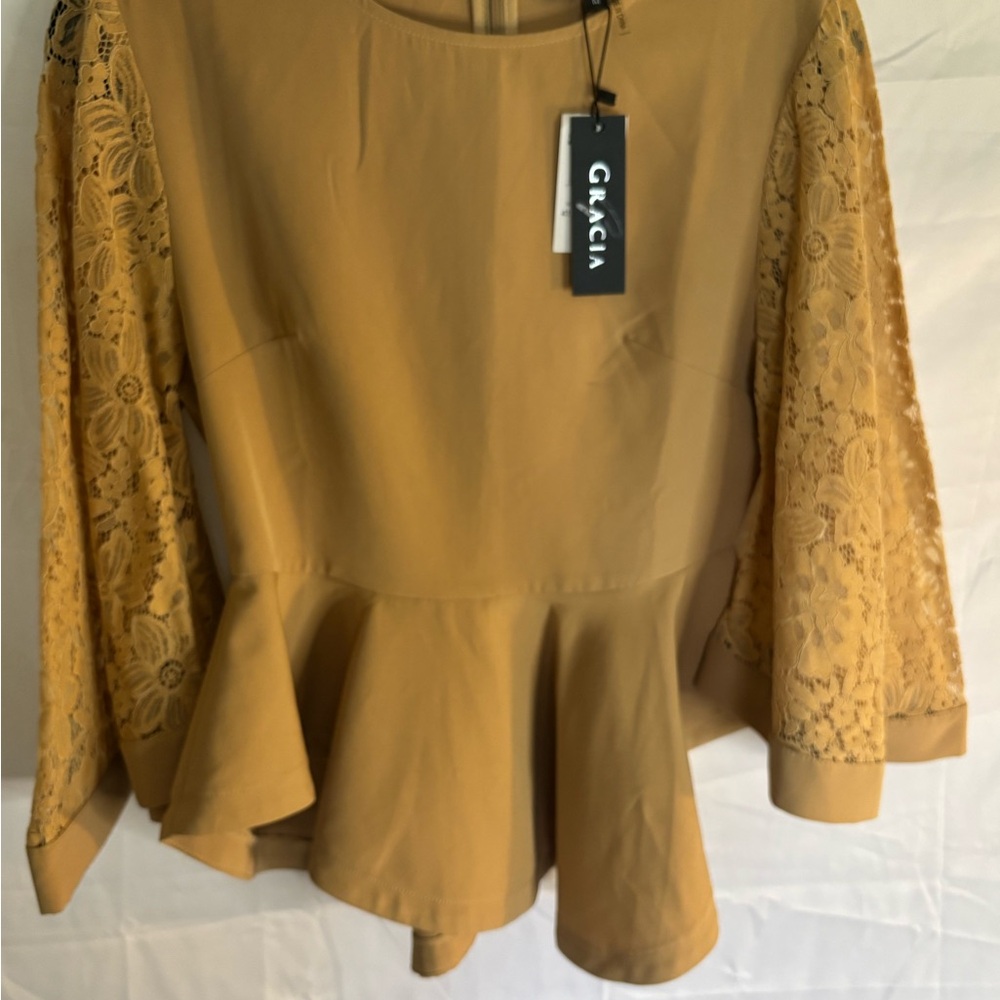 Gracia Women's Tan Lace Sleeve Peplum Top